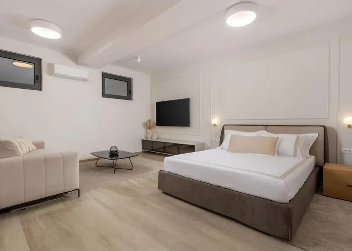 Apartment In Center Of *